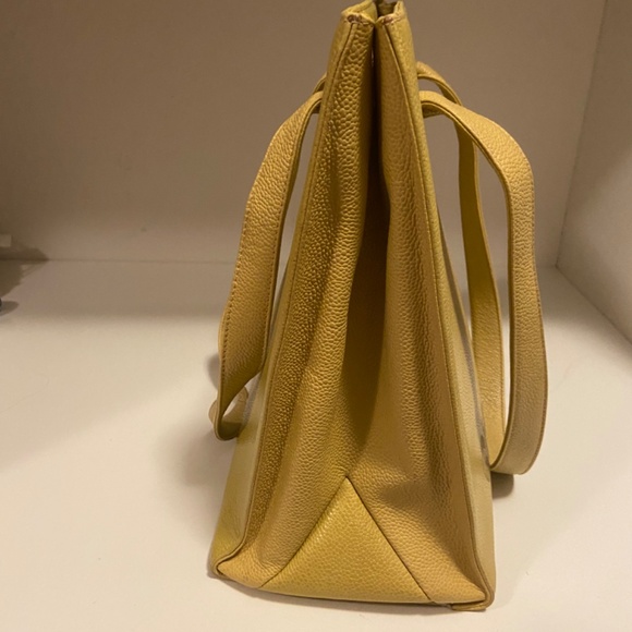 Chanel handbag - Picture 7 of 8